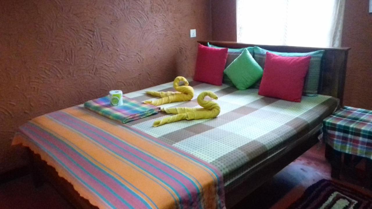 דמבולה Hotel Hideaway Garage מראה חיצוני תמונה