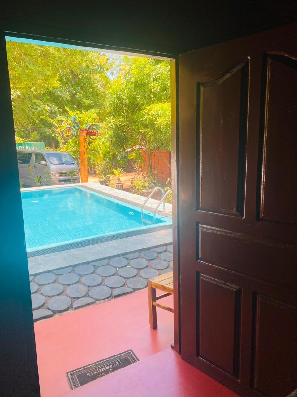 דמבולה Hotel Hideaway Garage מראה חיצוני תמונה